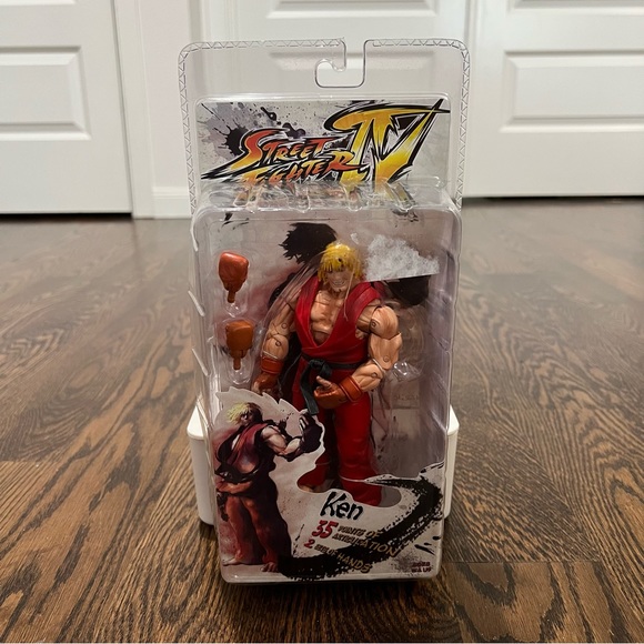 NECA Capcom Street Fighter IV Fighting Game - Ken Action Figure - Picture 2 of 9